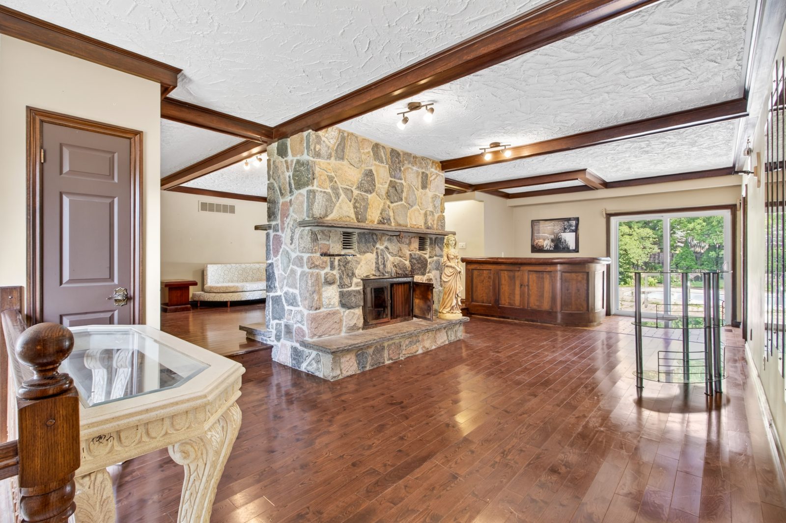1 REMINGTON DRIVE