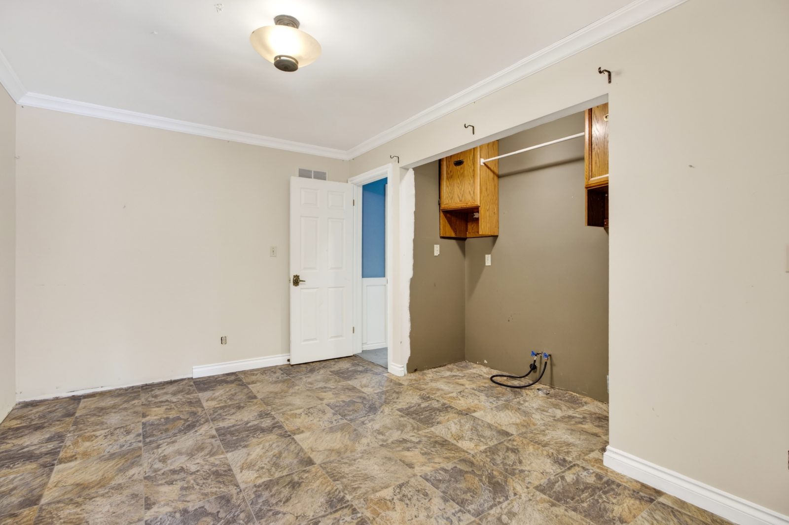 1 REMINGTON DRIVE