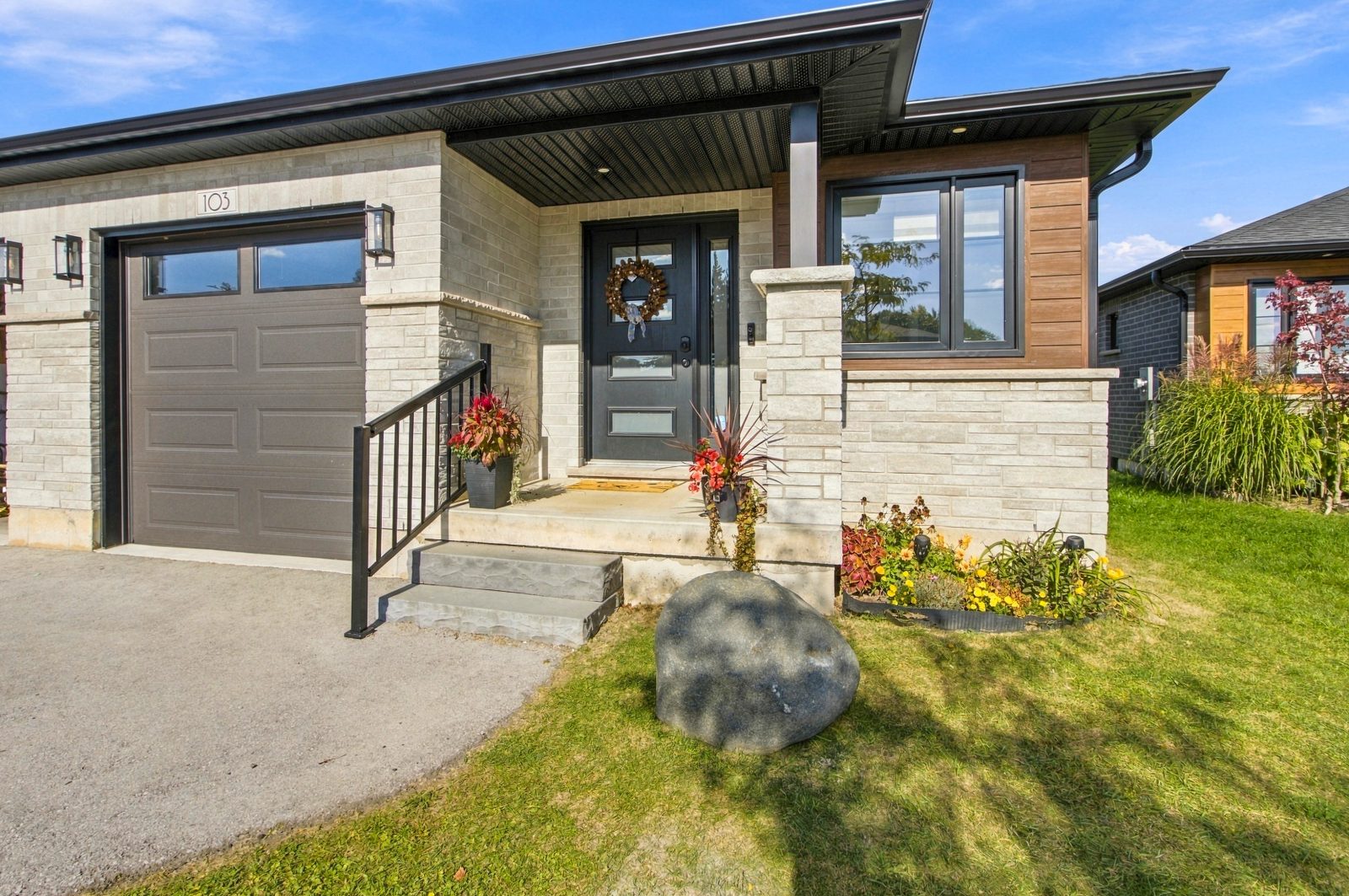 103 JEFFEREY WAY