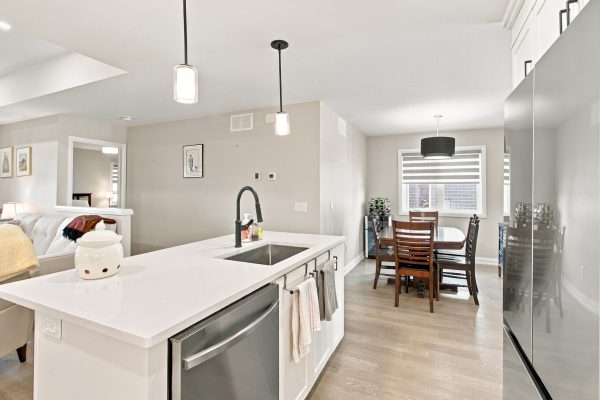 103 JEFFEREY WAY