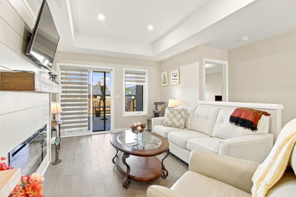 103 JEFFEREY WAY
