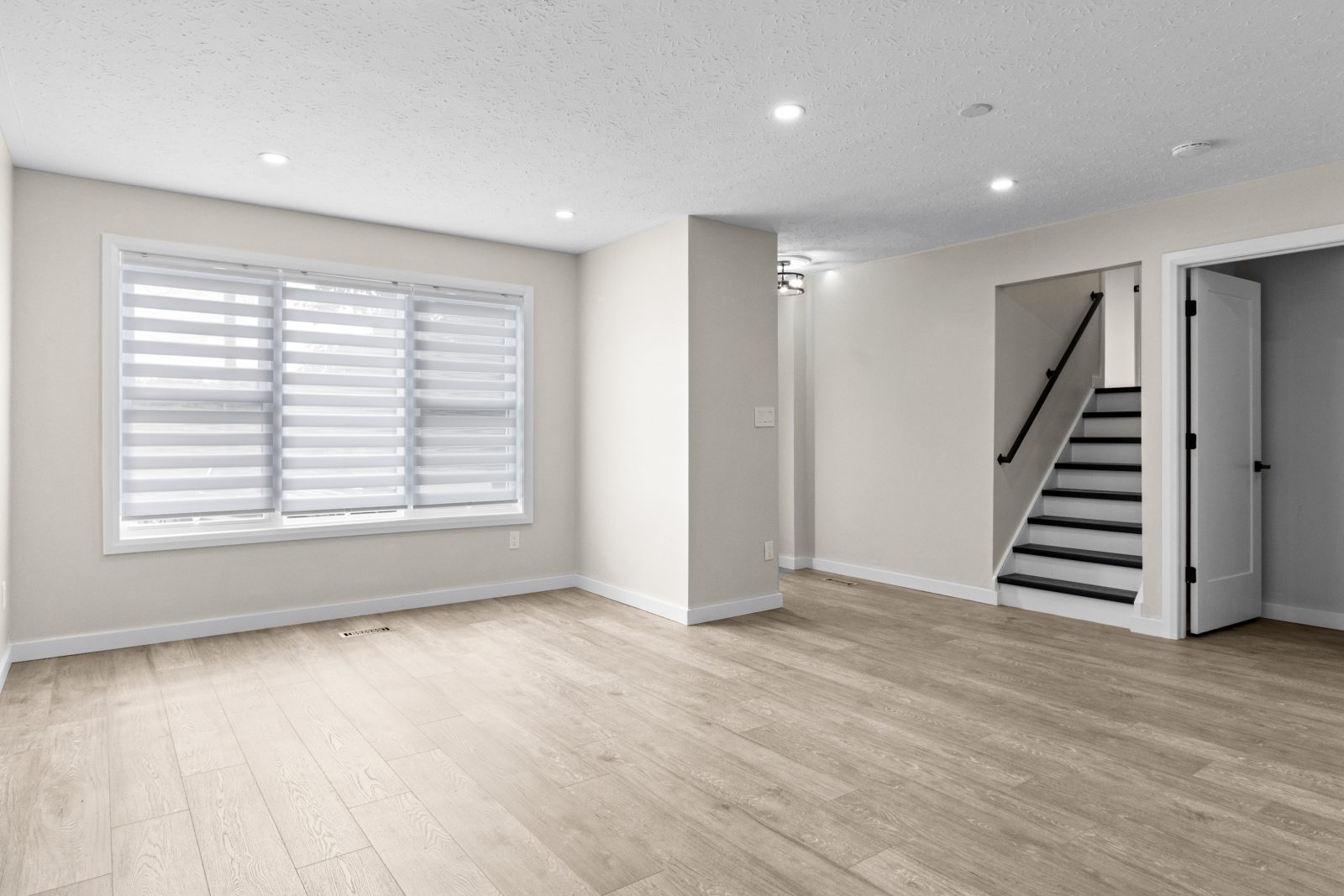 1030 YONGE STREET S