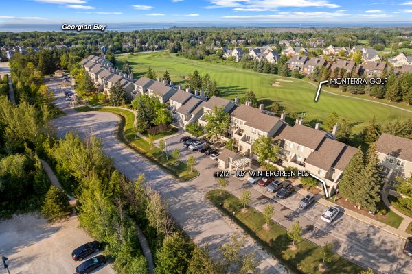 212 - 107 WINTERGREEN PLACE