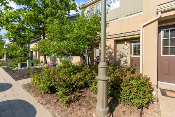 212 - 107 WINTERGREEN PLACE
