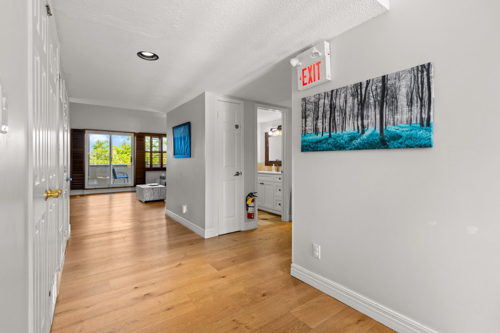 212 - 107 WINTERGREEN PLACE