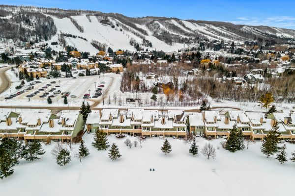 212 - 107 WINTERGREEN PLACE