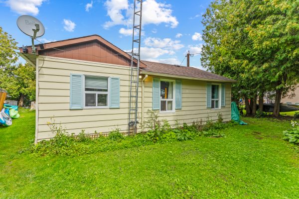 109 LAKEVIEW ROAD