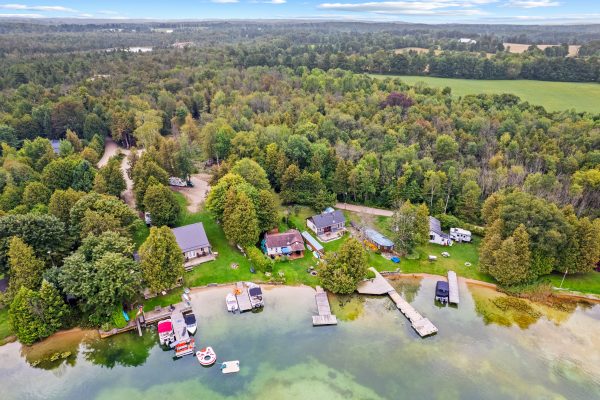 109 LAKEVIEW ROAD
