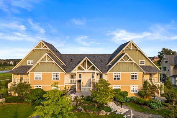 208 - 115 FAIRWAY COURT