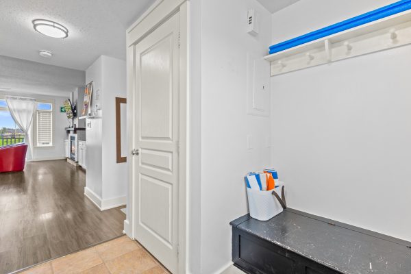 208 - 115 FAIRWAY COURT
