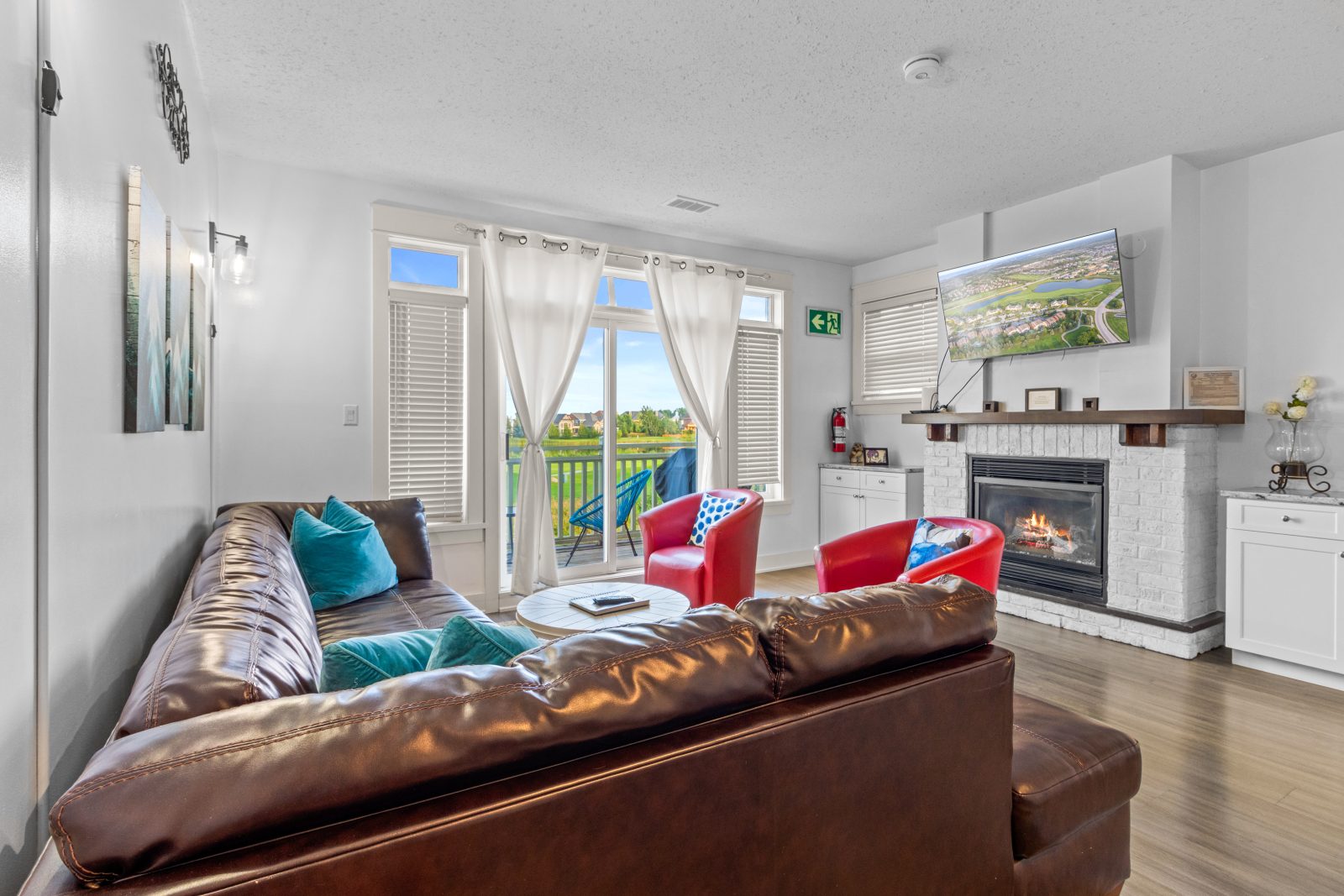 208 - 115 FAIRWAY COURT