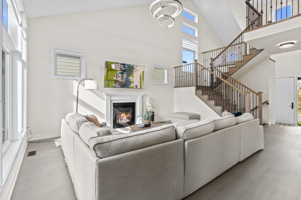 125 STONELEIGH DRIVE