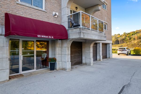 406 - 125 WILLIAM STREET N