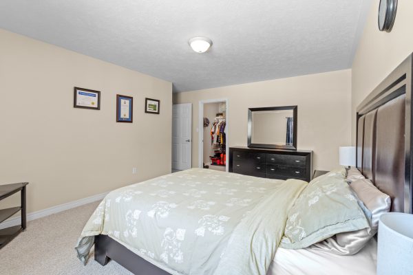 406 - 125 WILLIAM STREET N