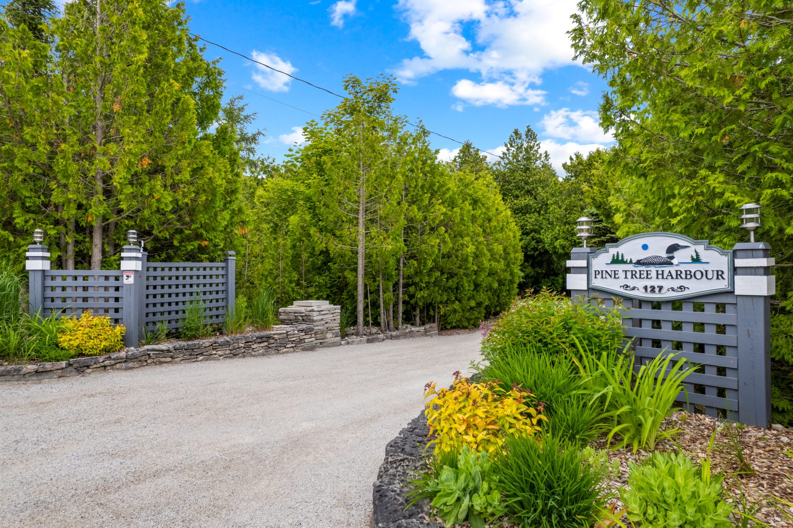 127 PINE TREE HARBOUR ROAD