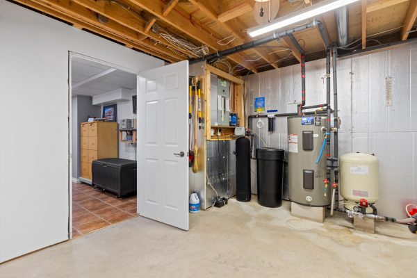 127 PINE TREE HARBOUR ROAD