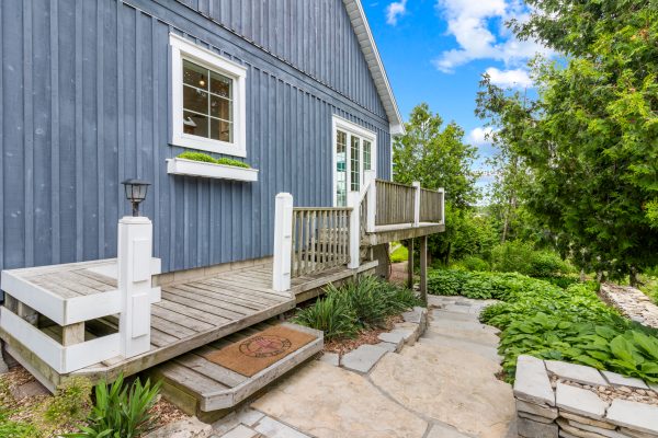 127 PINE TREE HARBOUR ROAD