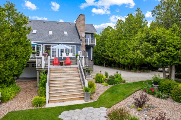 127 PINE TREE HARBOUR ROAD