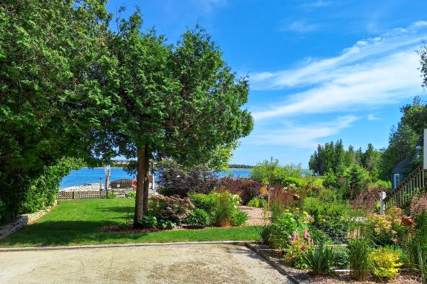 127 PINE TREE HARBOUR ROAD