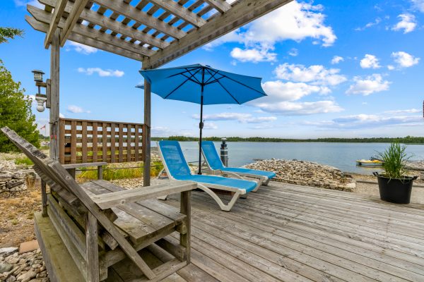 127 PINE TREE HARBOUR ROAD