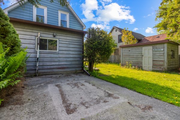1323 2ND AVENUE W