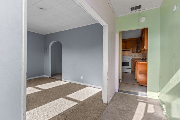 1323 2ND AVENUE W