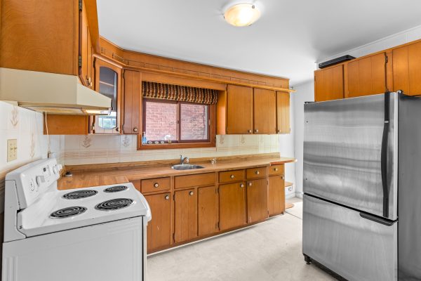 1323 2ND AVENUE W