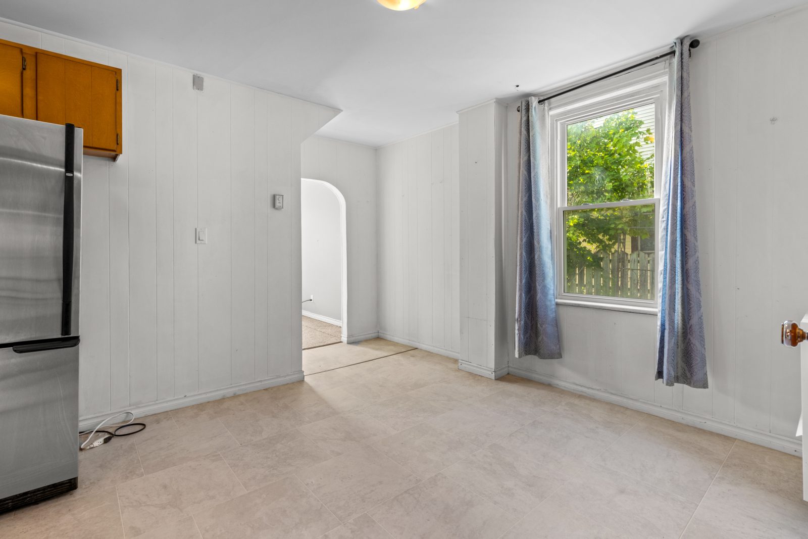 1323 2ND AVENUE W