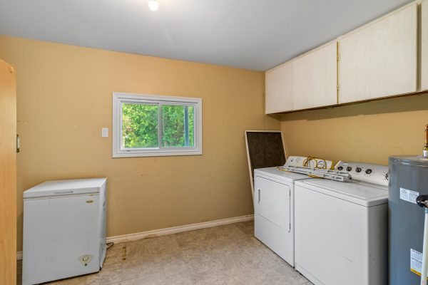 1323 2ND AVENUE W