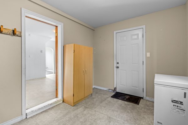 1323 2ND AVENUE W
