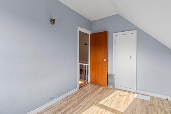 1323 2ND AVENUE W