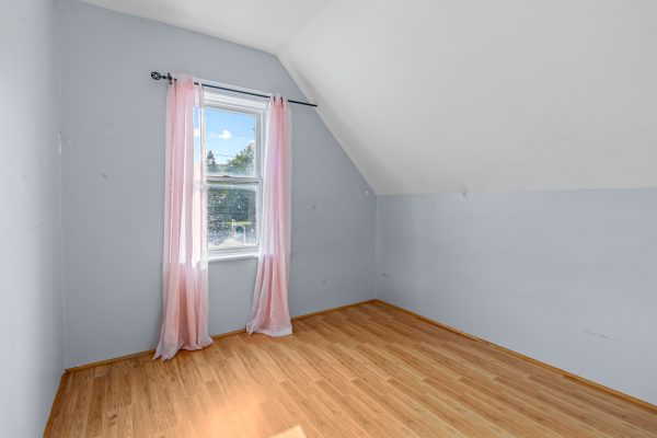 1323 2ND AVENUE W