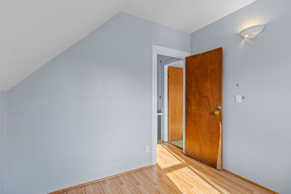 1323 2ND AVENUE W