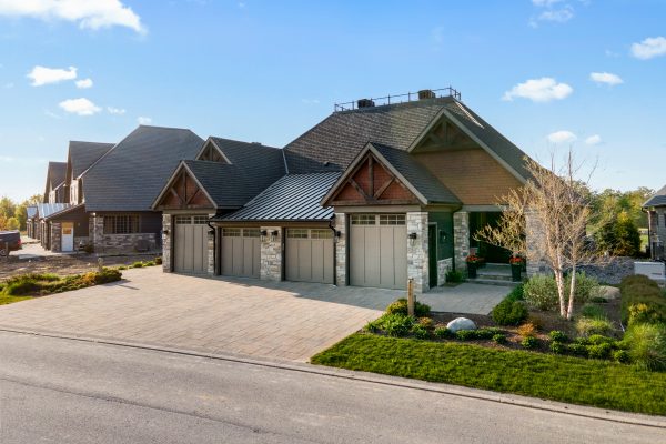 133 GEORGIAN BAY LANE