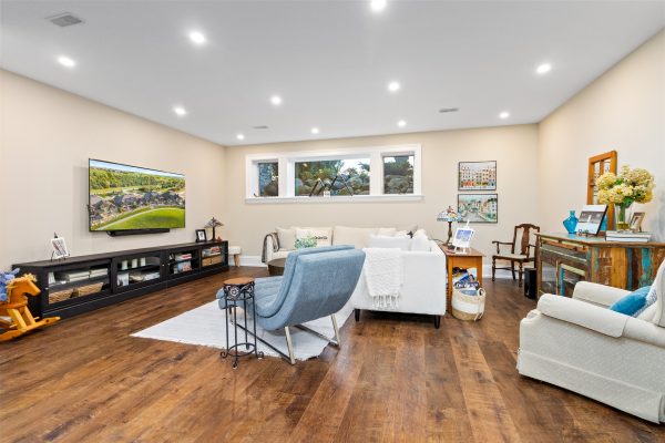 133 GEORGIAN BAY LANE