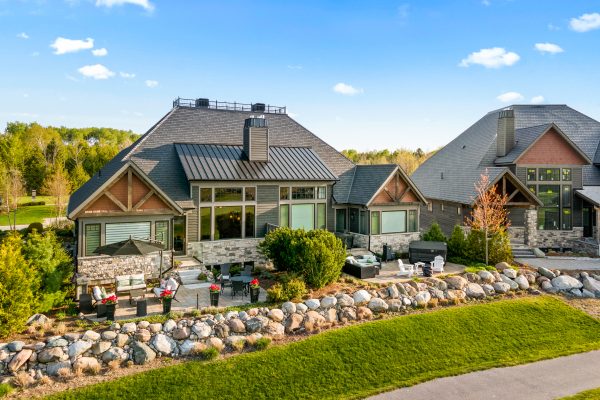 133 GEORGIAN BAY LANE