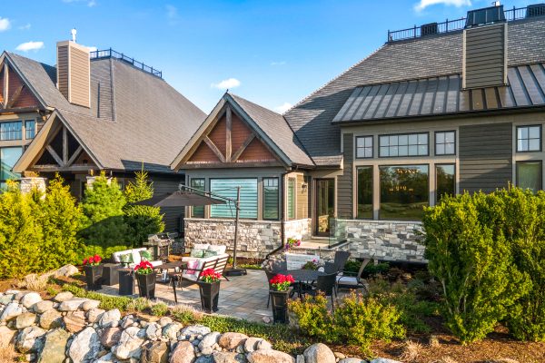 133 GEORGIAN BAY LANE