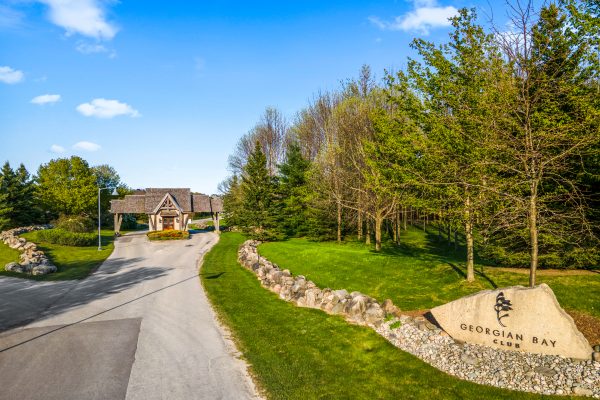 133 GEORGIAN BAY LANE