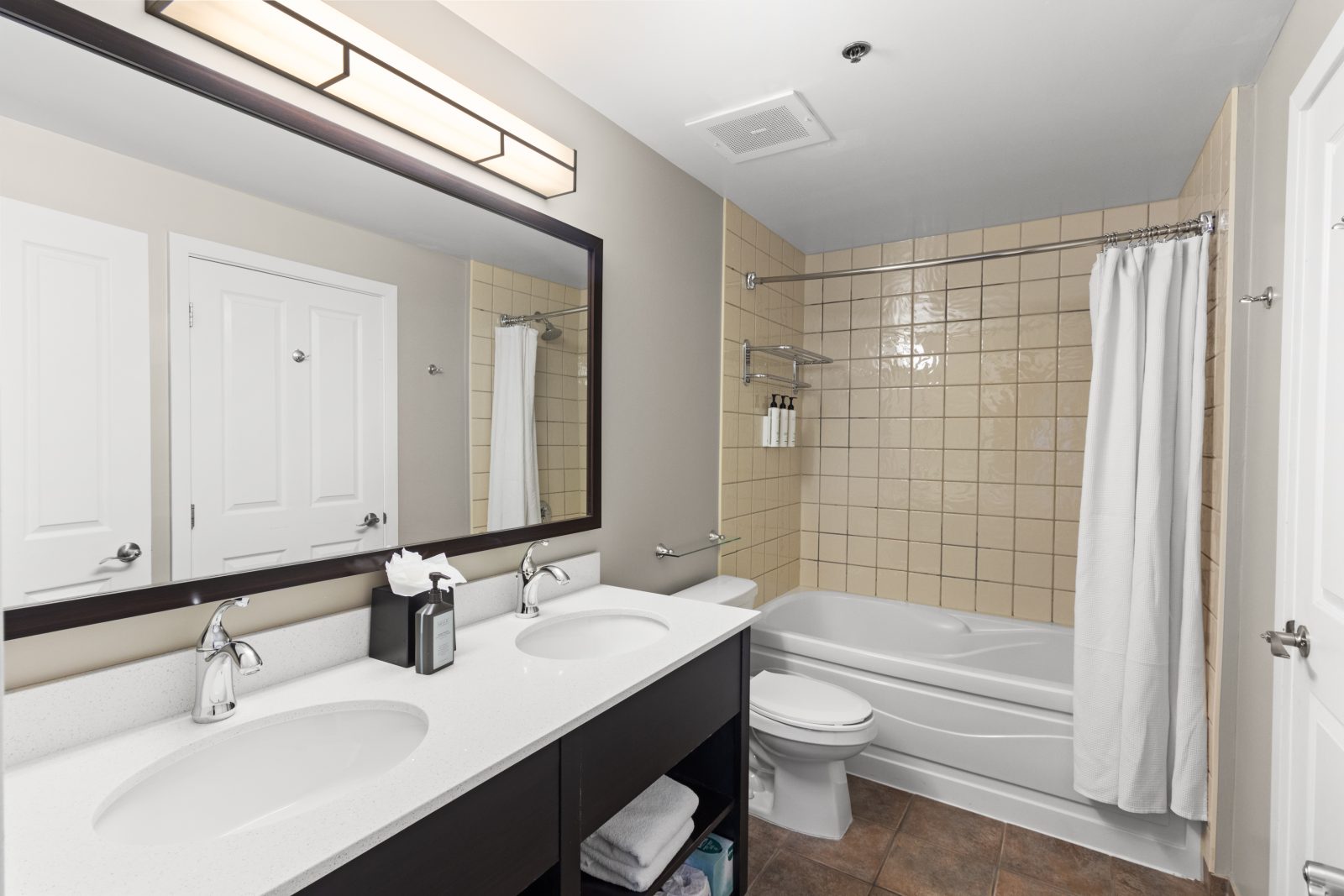 139 - 156 JOZO WEIDER BOULEVARD