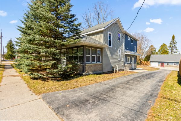 144 LOUCKS LANE
