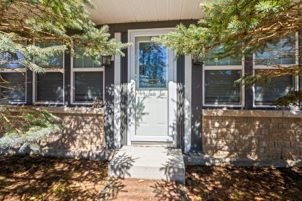 144 LOUCKS LANE