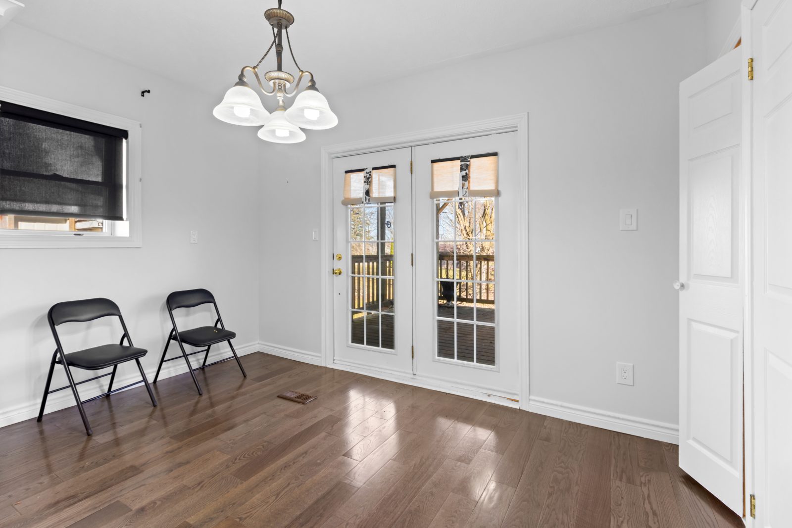 144 LOUCKS LANE
