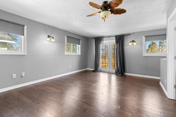 144 LOUCKS LANE