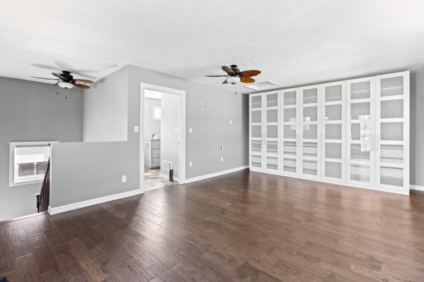 144 LOUCKS LANE