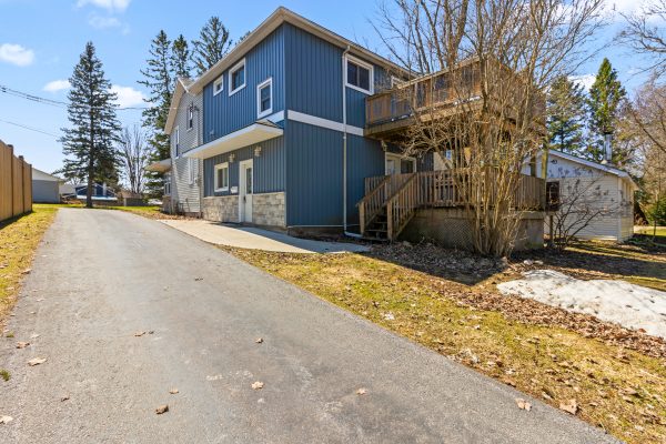 144 LOUCKS LANE