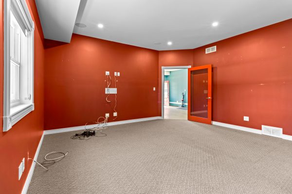 144 LOUCKS LANE