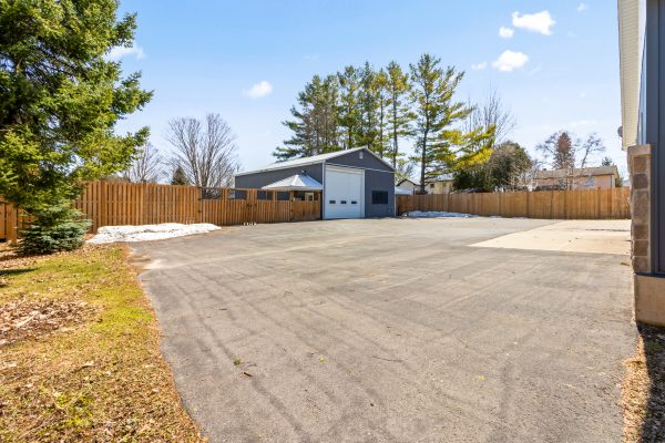 144 LOUCKS LANE