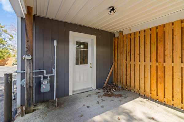 144 LOUCKS LANE