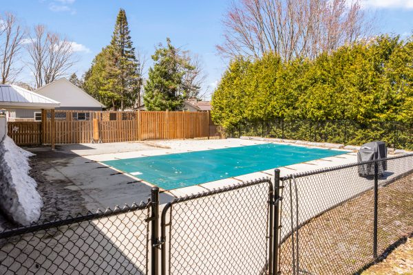 144 LOUCKS LANE