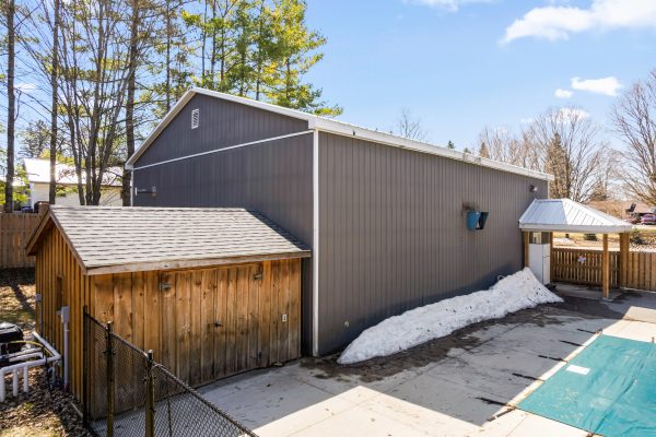 144 LOUCKS LANE